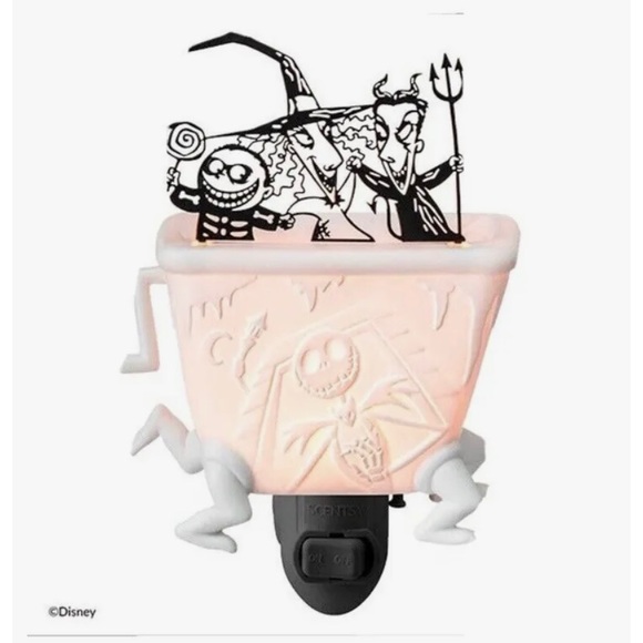 Scentsy • NEW• The Nightmare Before Christmas Lock Shock And Barrel Mini Warmer - Picture 1 of 8